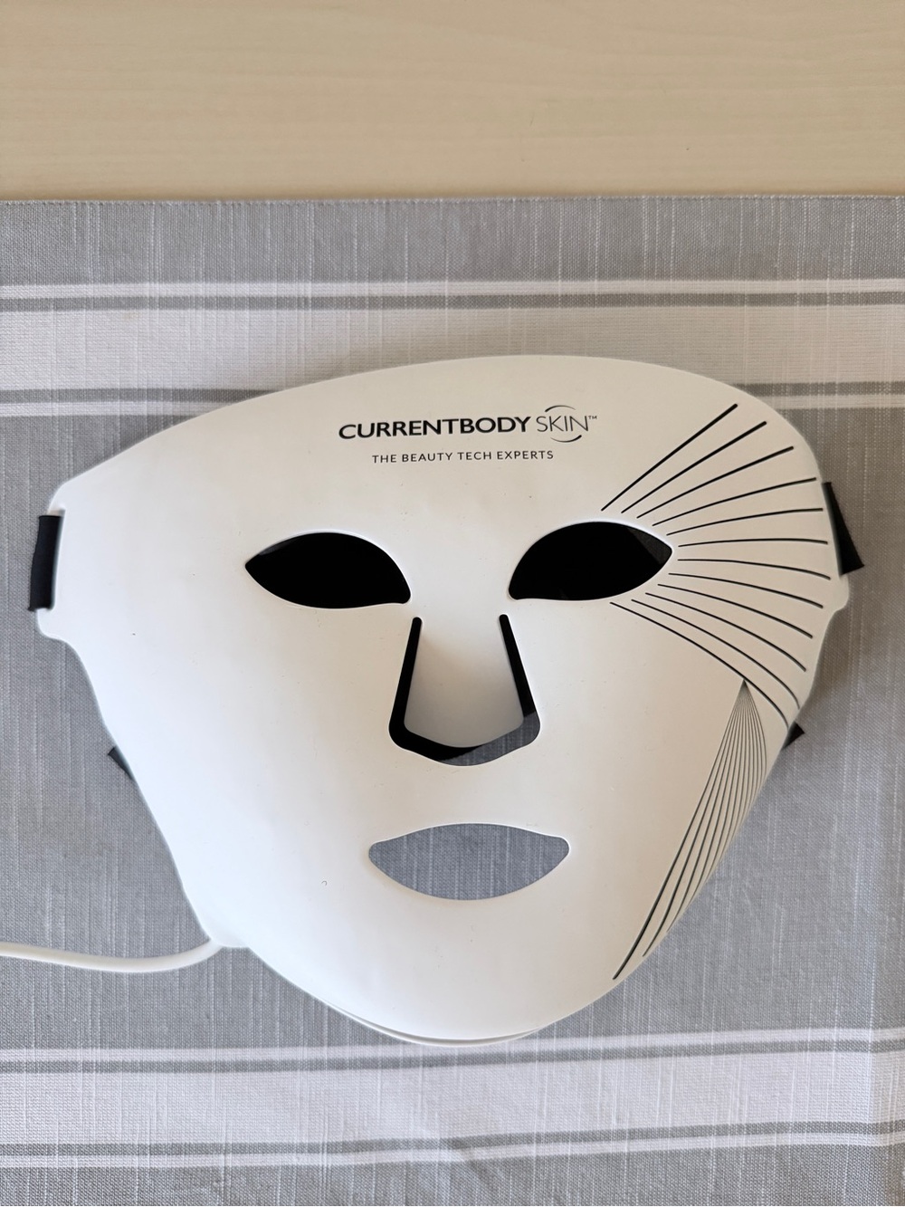 CurrentBody Skin LED Face Mask series 1